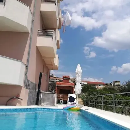 Sea View With Swimming Pool Near * Split