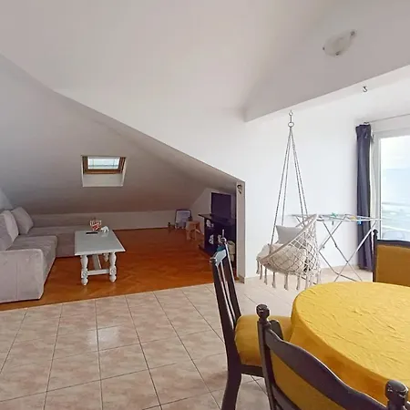 Apartment Sea View With Swimming Pool Near Split