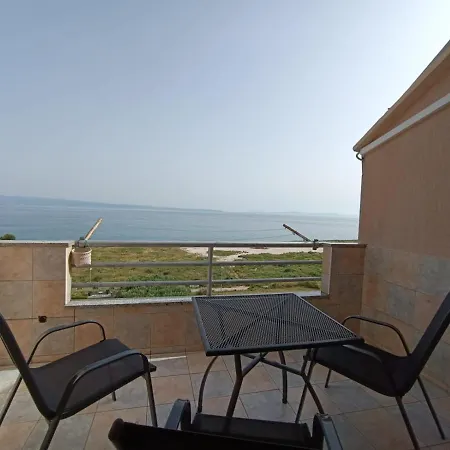 Sea View With Swimming Pool Near Apartament *