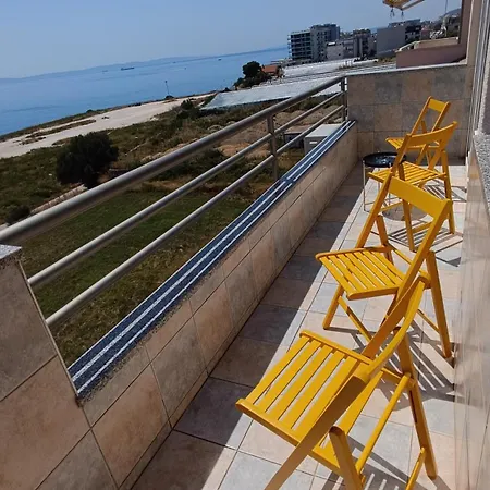 Sea View With Swimming Pool Near Split
