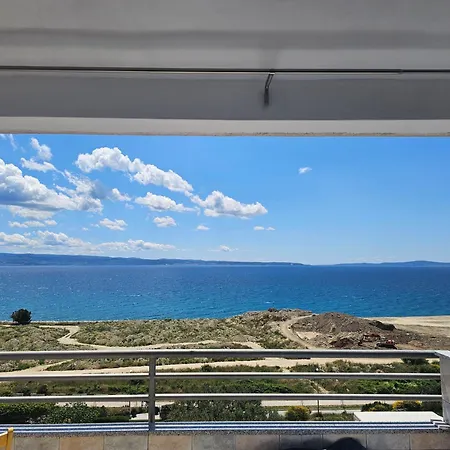 Sea View With Swimming Pool Near Split