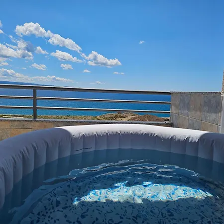 Sea View With Swimming Pool Near Apartment