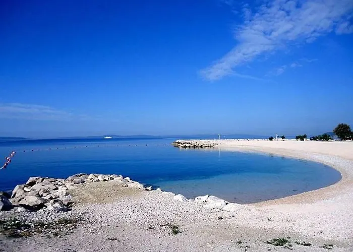 דירה Sea View With Swimming Pool Near