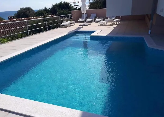 Sea View With Swimming Pool Near