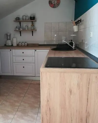 Sea View With Swimming Pool Near דירה